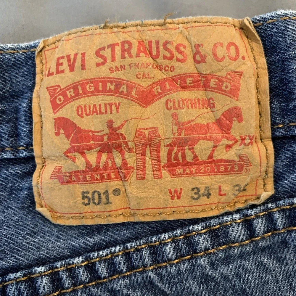Levis 501 Jeans Mens 34x32 (33x29) Medium Wash‎ Blue Straight Button Fly Denim
